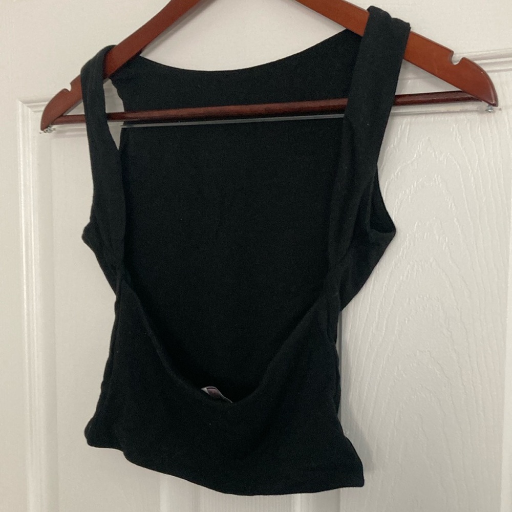 Black Sleeveless Top - Picture 4 of 5
